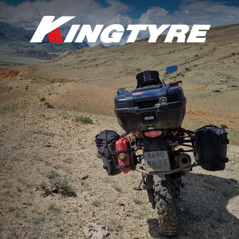 Front view of the K60 tire showcasing the tread blocks