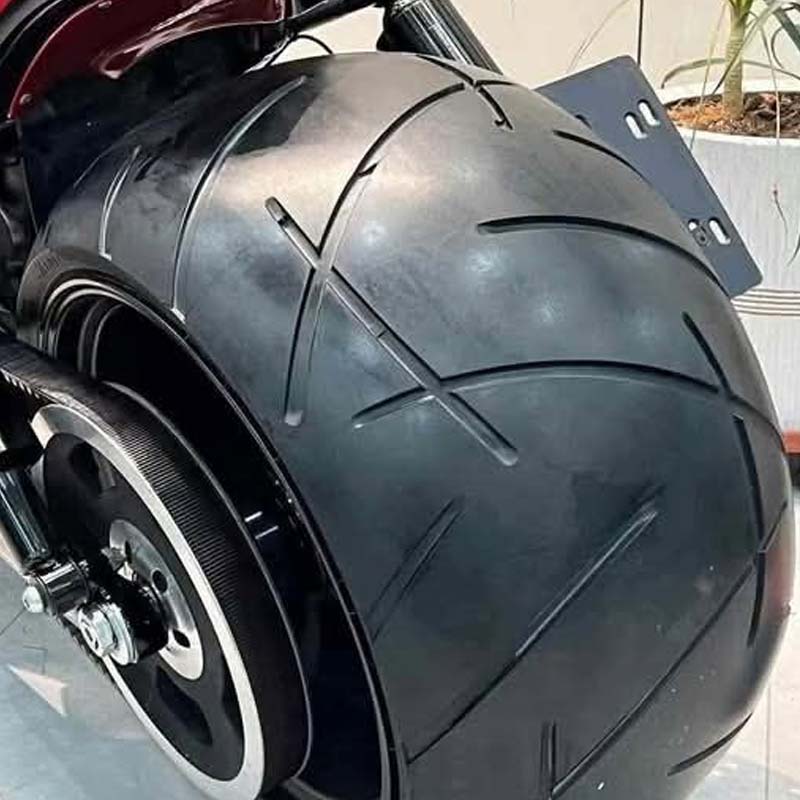 Kingtyre K99 mounted on a full Harley Davidson custom configuration