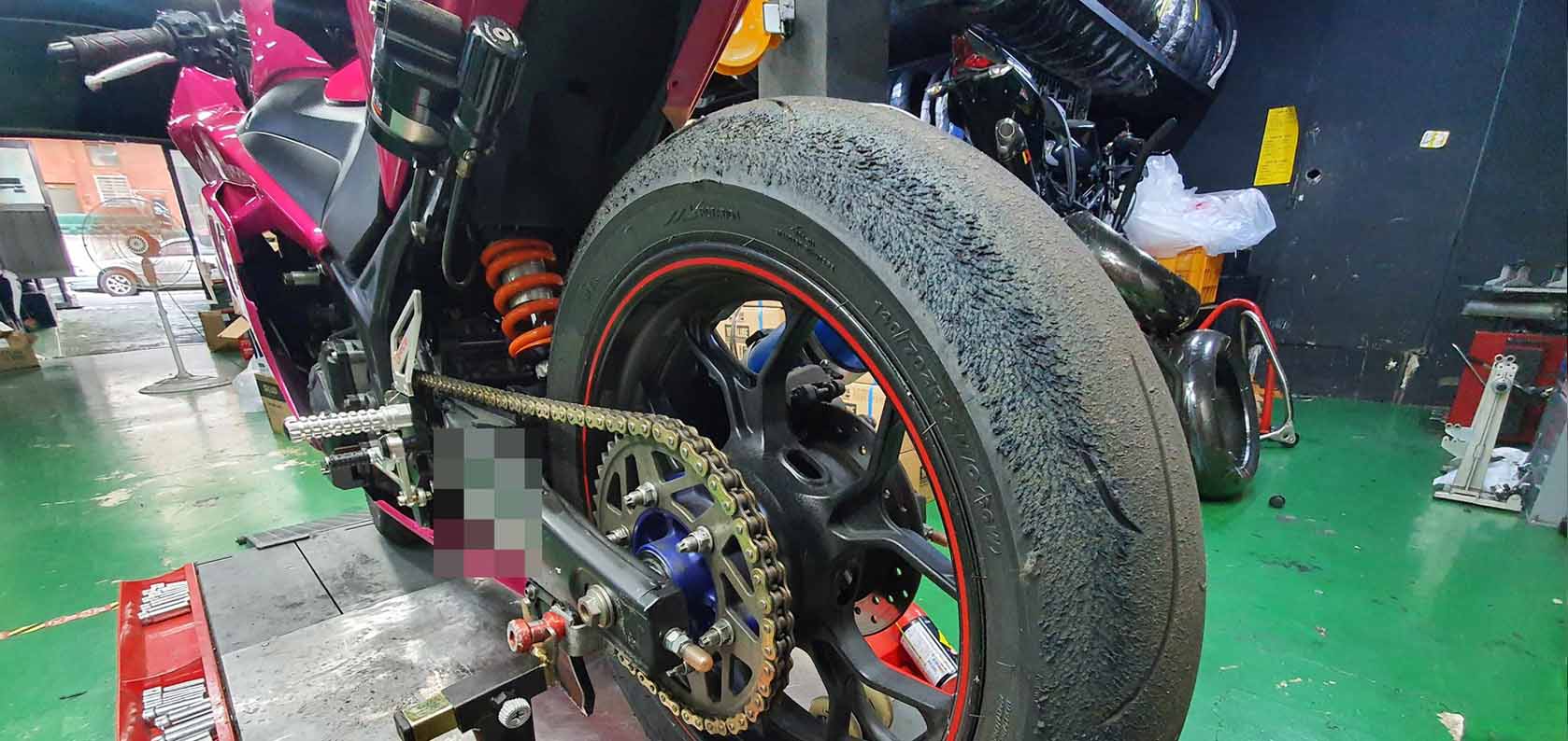 Four compound options for Kingtyre K06 semi slick tyres