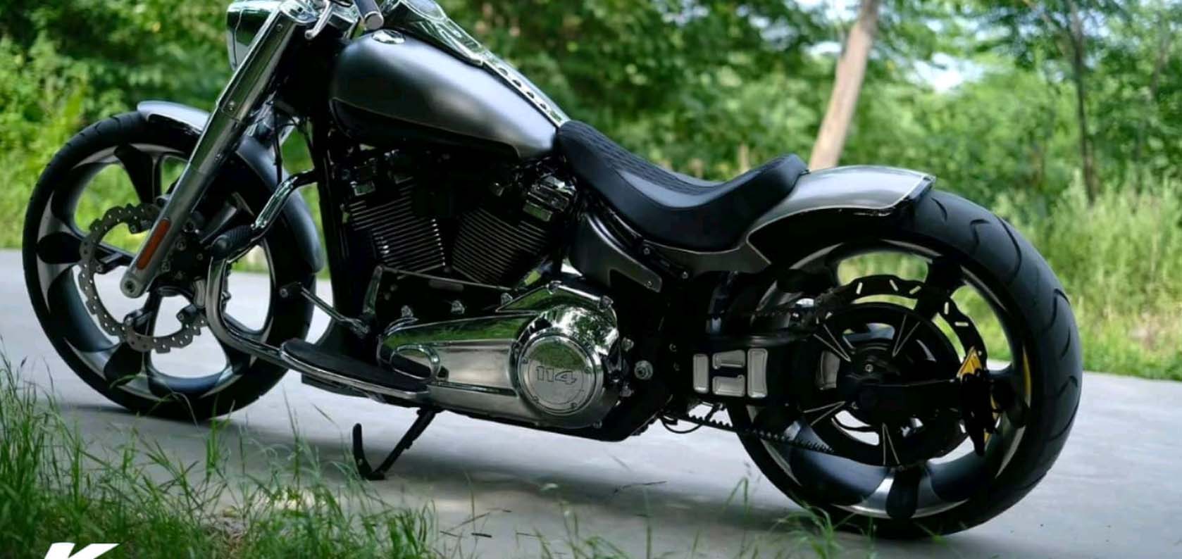 Kingtyre K909 260/35VR21 rear cruiser tire for custom touring motorcycles